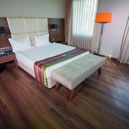 Park By Radisson Kavacik 4*