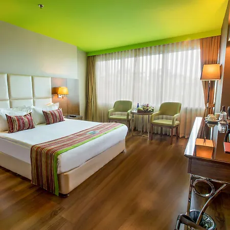 Park By Radisson Kavacik ホテル 4*