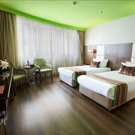 ホテル Park By Radisson Kavacik 4*