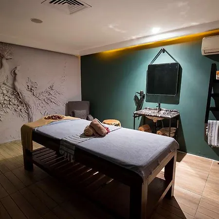 Park By Radisson Kavacik ホテル 4*