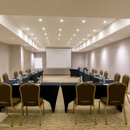 Park By Radisson Kavacik ホテル 4*