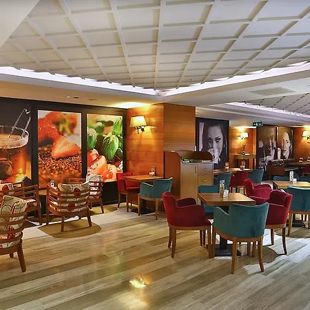 Otel Park By Radisson Kavacik İstanbul